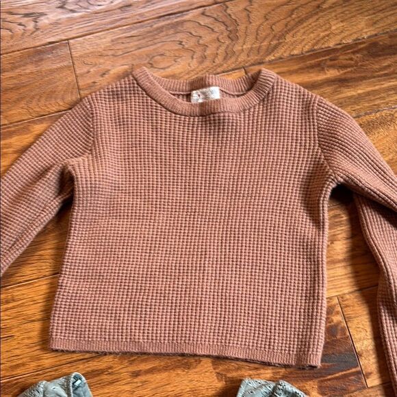 Brown Ribbed Sweater and Green Lace crop Top - Picture 7 of 12